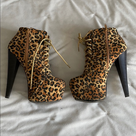 Leopard print platform booties - Picture 6 of 6